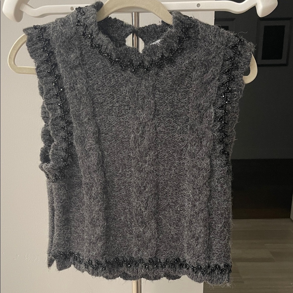 Zara Charcoal Knit Top with Dark Accents